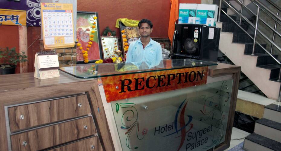 Hotel Surgeet Palace, Shirdi 4